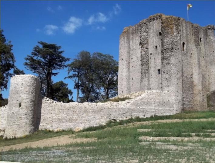 le chteau de Pouzauges de nos jours